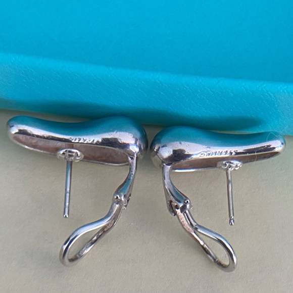 Authentic Tiffany & Co Elsa Peretti Bean Omega Back Stud Earring. Exquisite - Picture 11 of 17